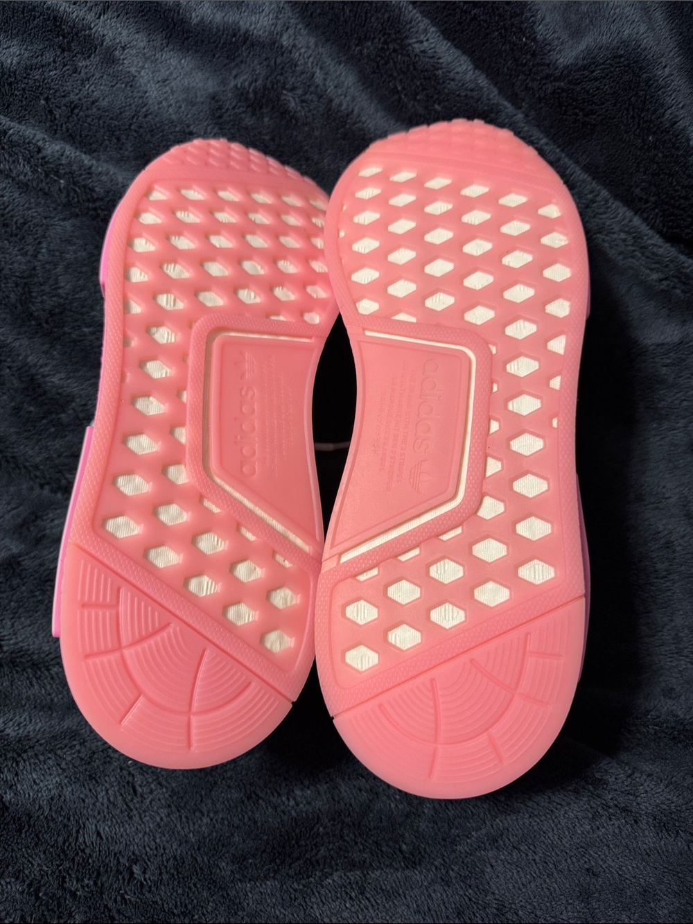 Women’s adidas light gray and pink NMD_R1, size 10, NWT - Picture 4 of 5